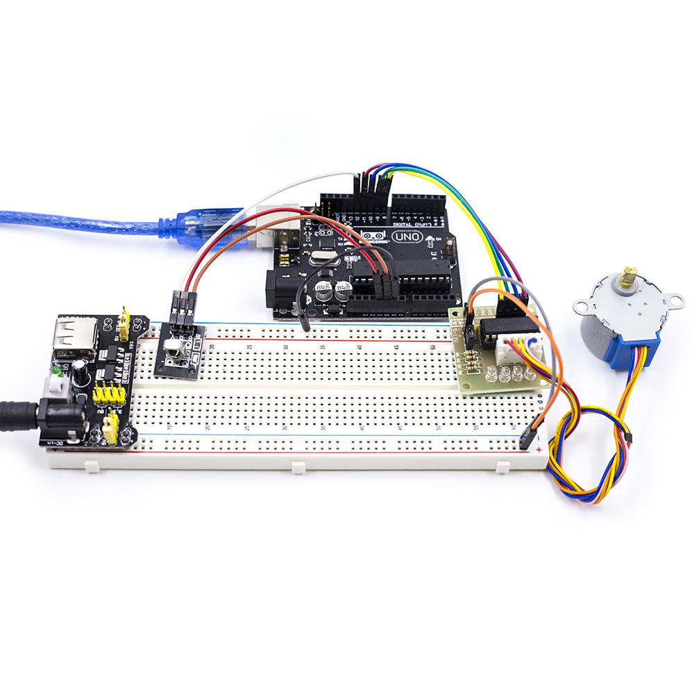 Montagem integrada contendo Arduino Uno, placa ULN2003, motor 28BYJ-48 e receptor IR