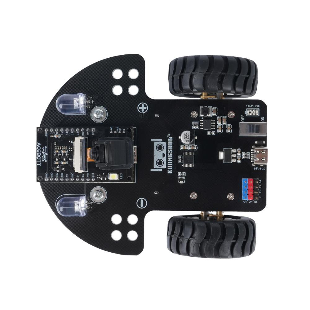 Vista superior do chassi com os dois faróis de LED branco e a placa ESP32-CAM encaixada