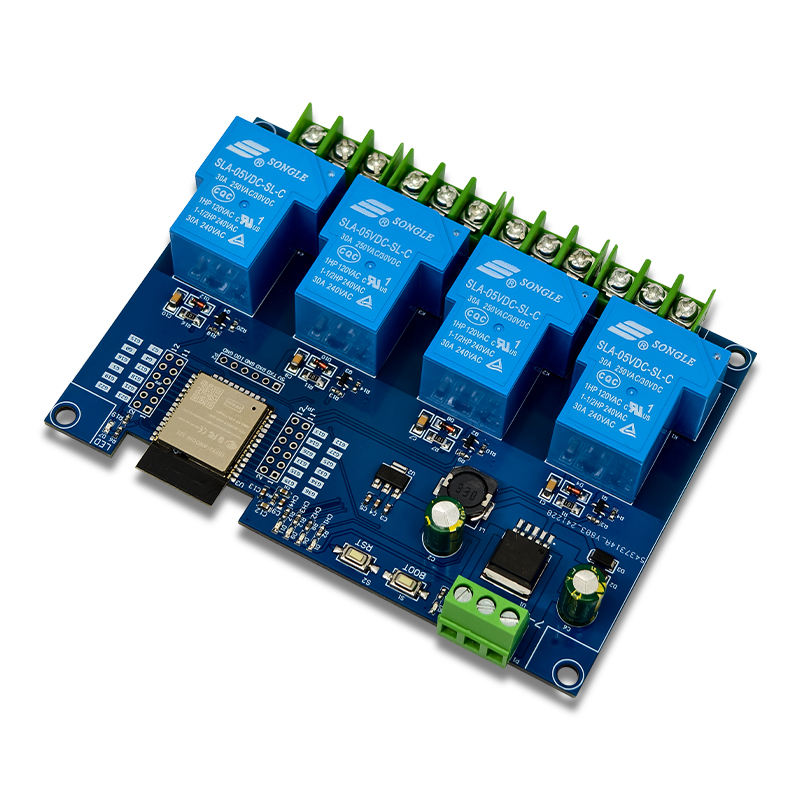 Placa ESP-32_RELAY_30A_X4_V1.1 da RoboBuilders com 4 relés azuis de 30A e bornes verdes industriais