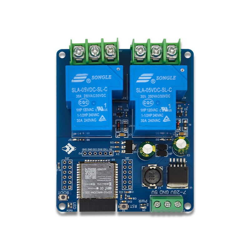 Placa controladora ESP-32_RELAY_30A_X2_V1.1 da RoboBuilders com 2 relés azuis de 30A e bornes industriais reforçados